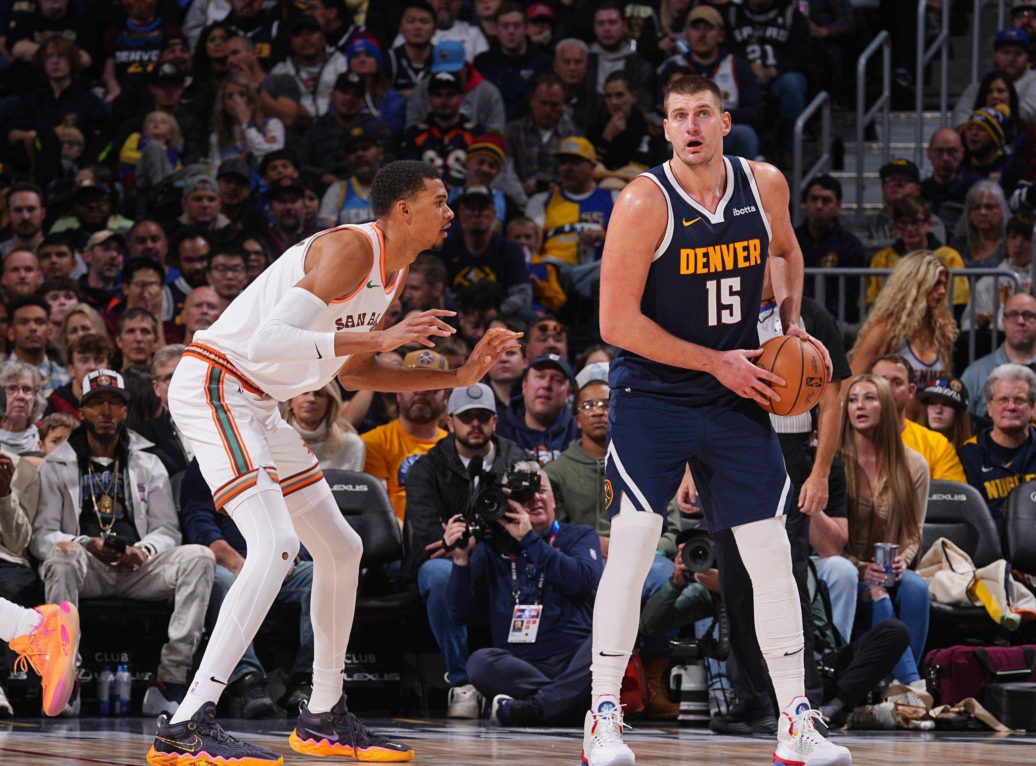 那不勒斯体 那不勒斯体